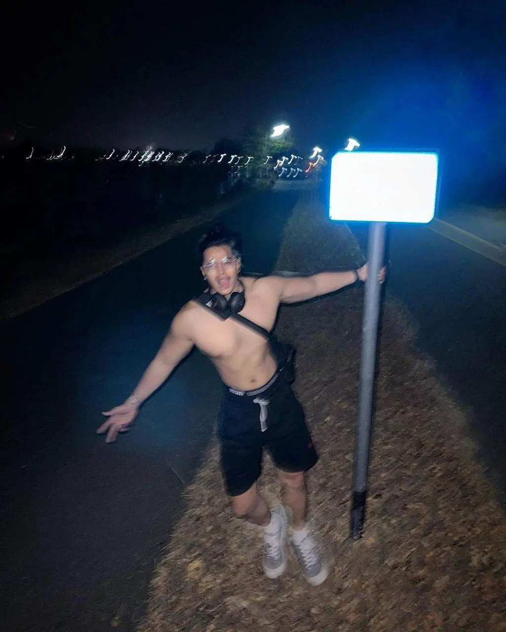 วารีดำเนินมาก