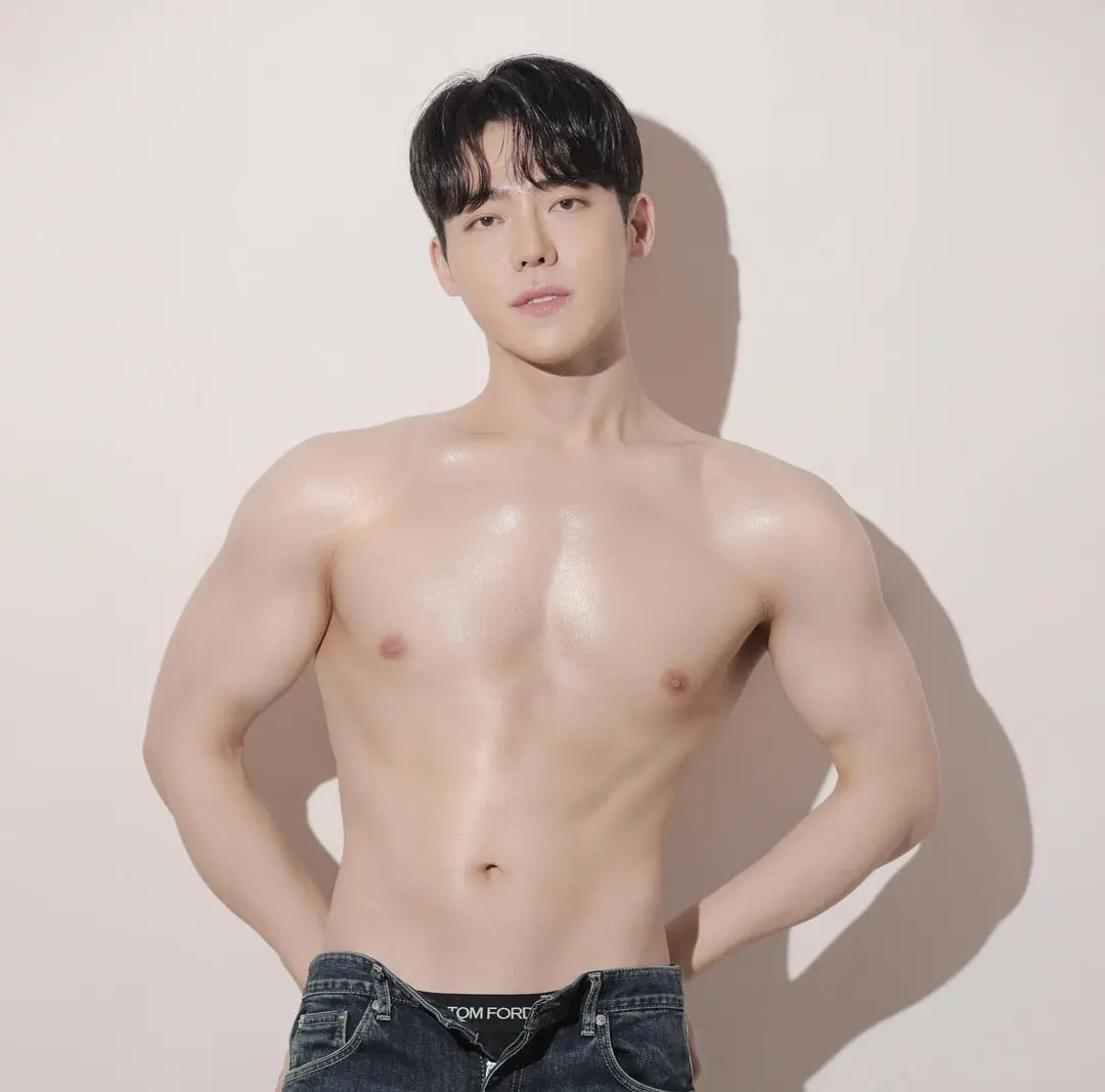 วารีดำเนินมาก