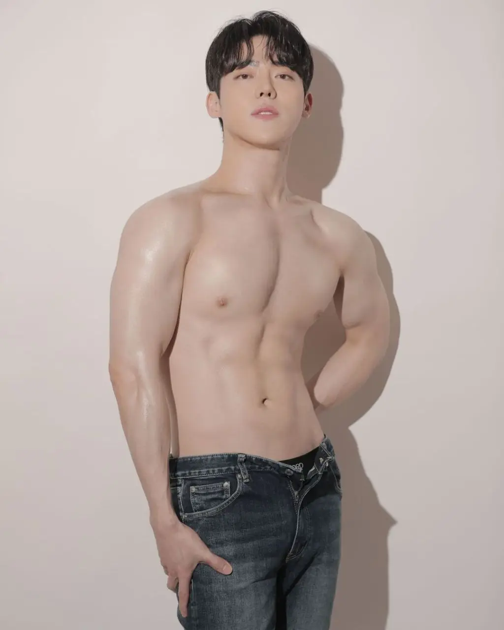 วารีดำเนินมาก