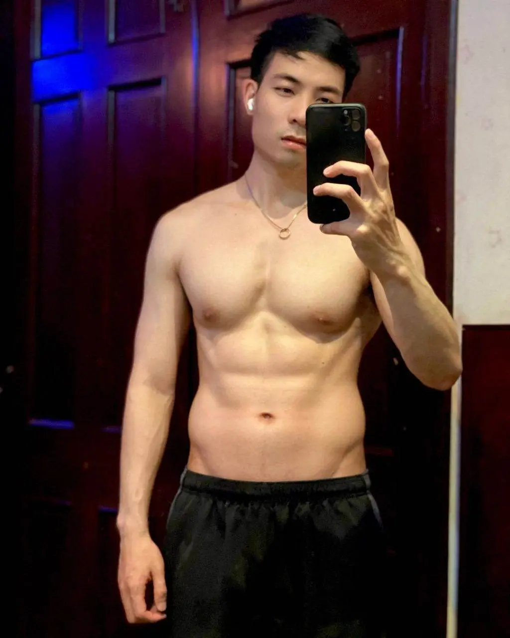 วารีแตกกระจาย