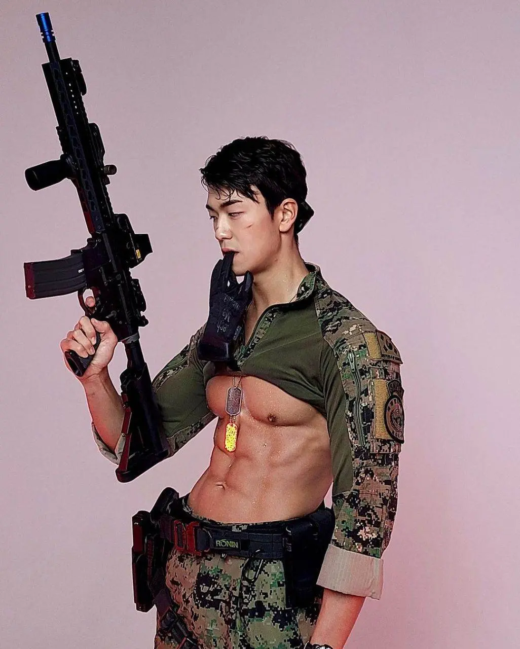 วารีแตกกระจาย