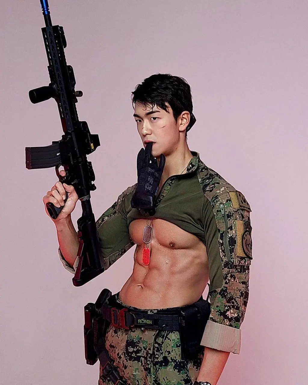 วารีแตกกระจาย
