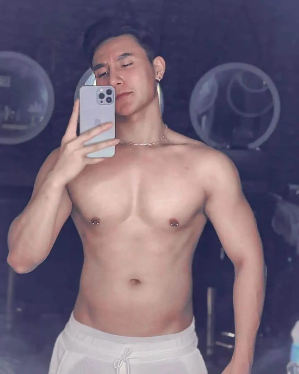 วารีแตกกระจาย