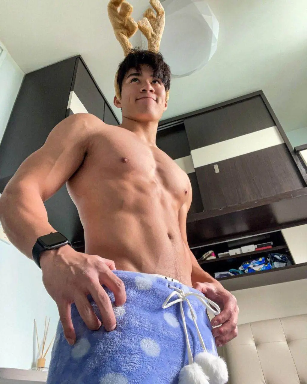 สยิววันหยุด