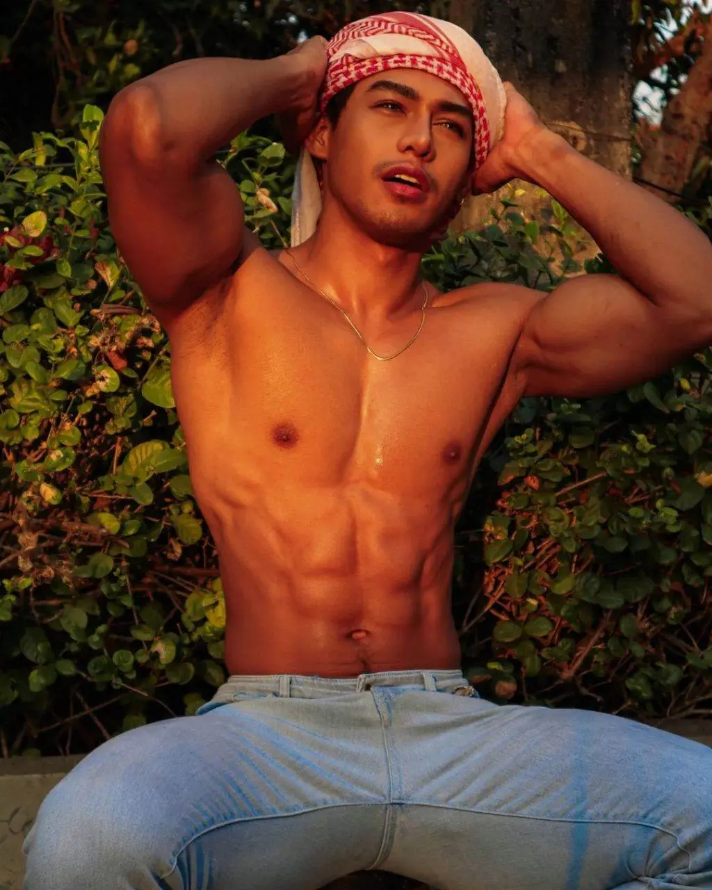 สยิววันหยุด