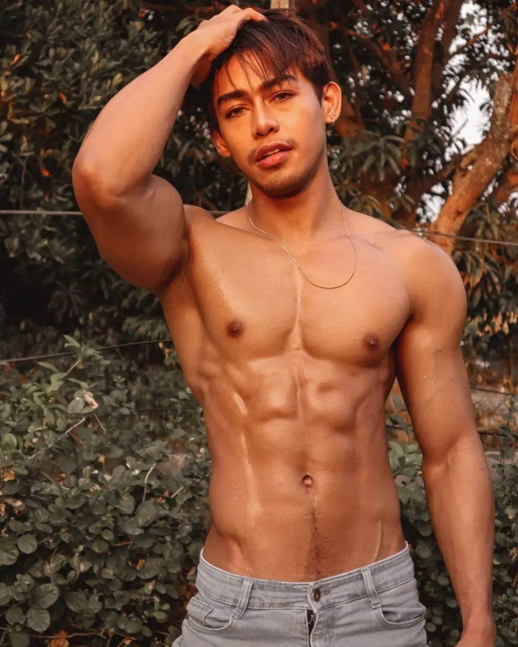 สยิววันหยุด