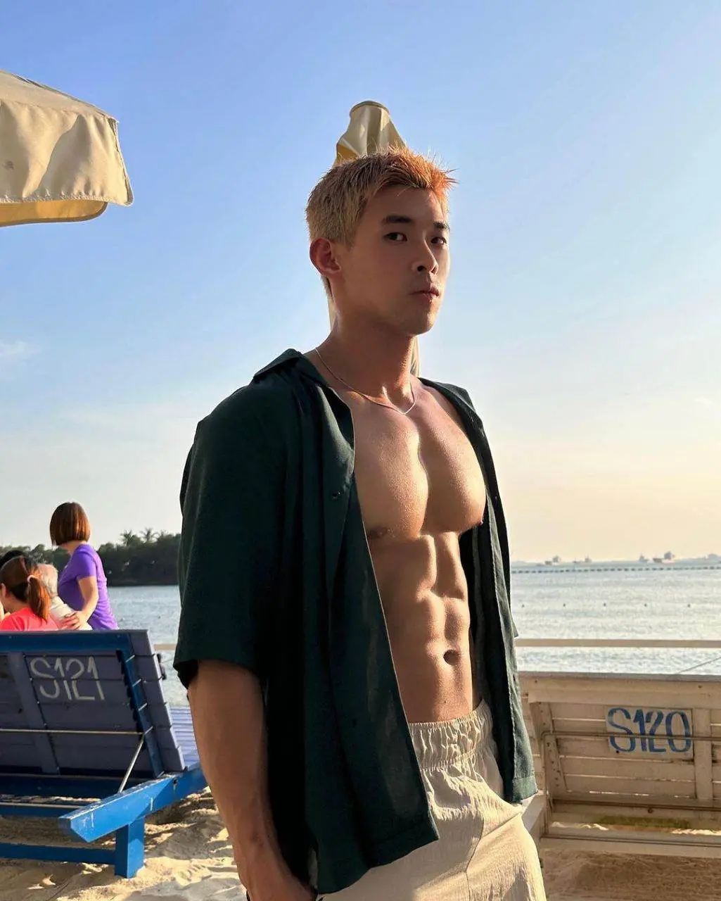 สยิววันหยุด