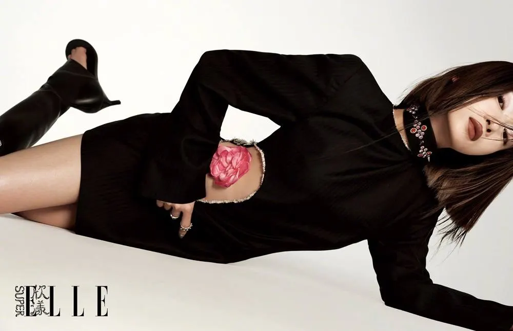 Wu Jinyan @ SuperELLE China April 2023