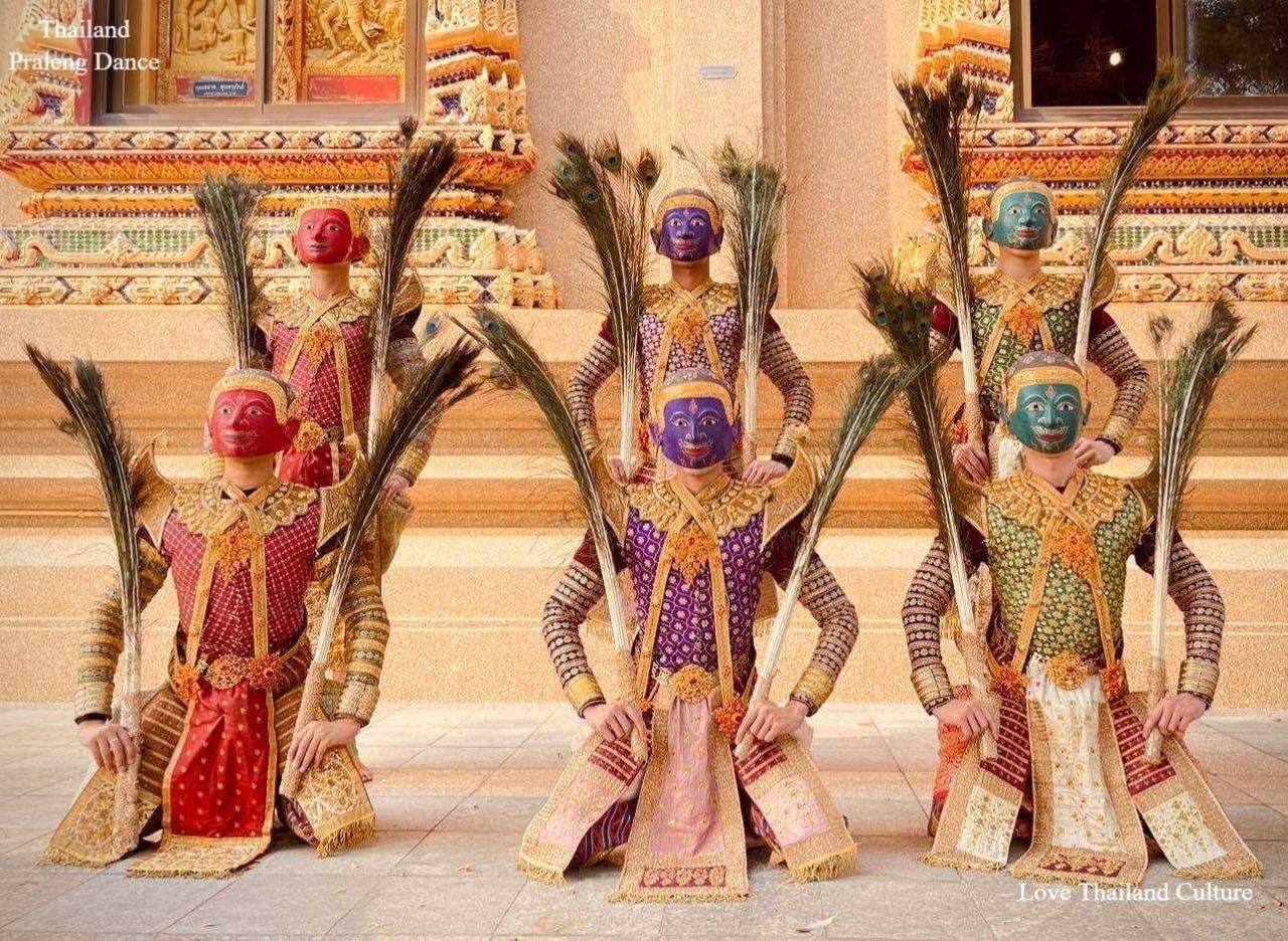 🇹🇭 THAILAND | "Praleng Dance" Thai Traditional Dance