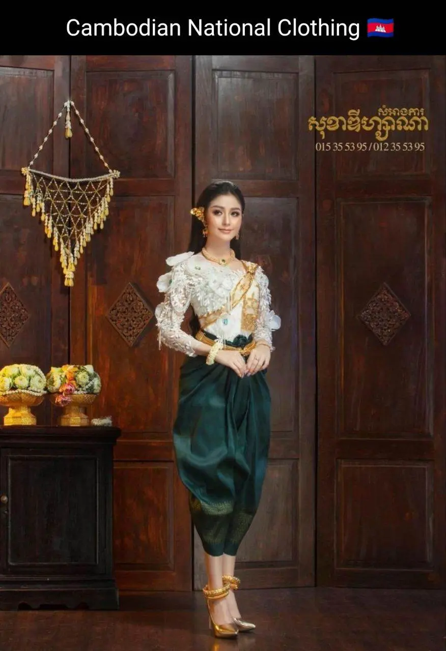 Cambodian National Clothing 🇰🇭ชุดประจําชาติ กัมพูชา:Cambodia wedding dress: ASEAN national costume