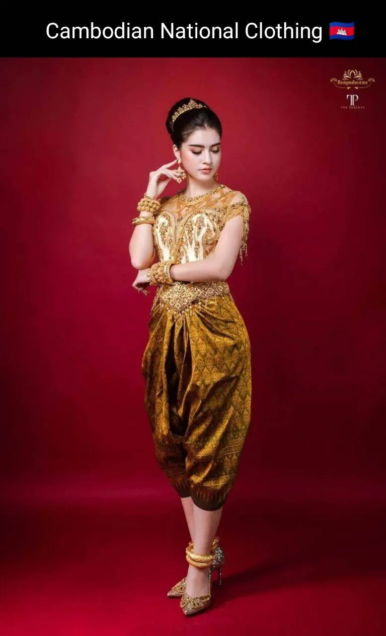 Cambodian National Clothing 🇰🇭ชุดประจําชาติ กัมพูชา:Cambodia wedding dress: ASEAN national costume