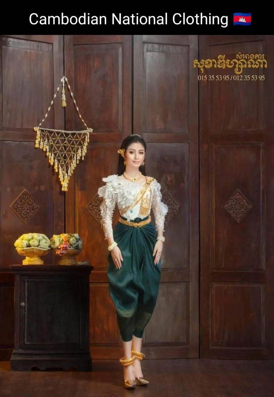 Cambodian National Clothing 🇰🇭ชุดประจําชาติ กัมพูชา:Cambodia wedding dress: ASEAN national costume