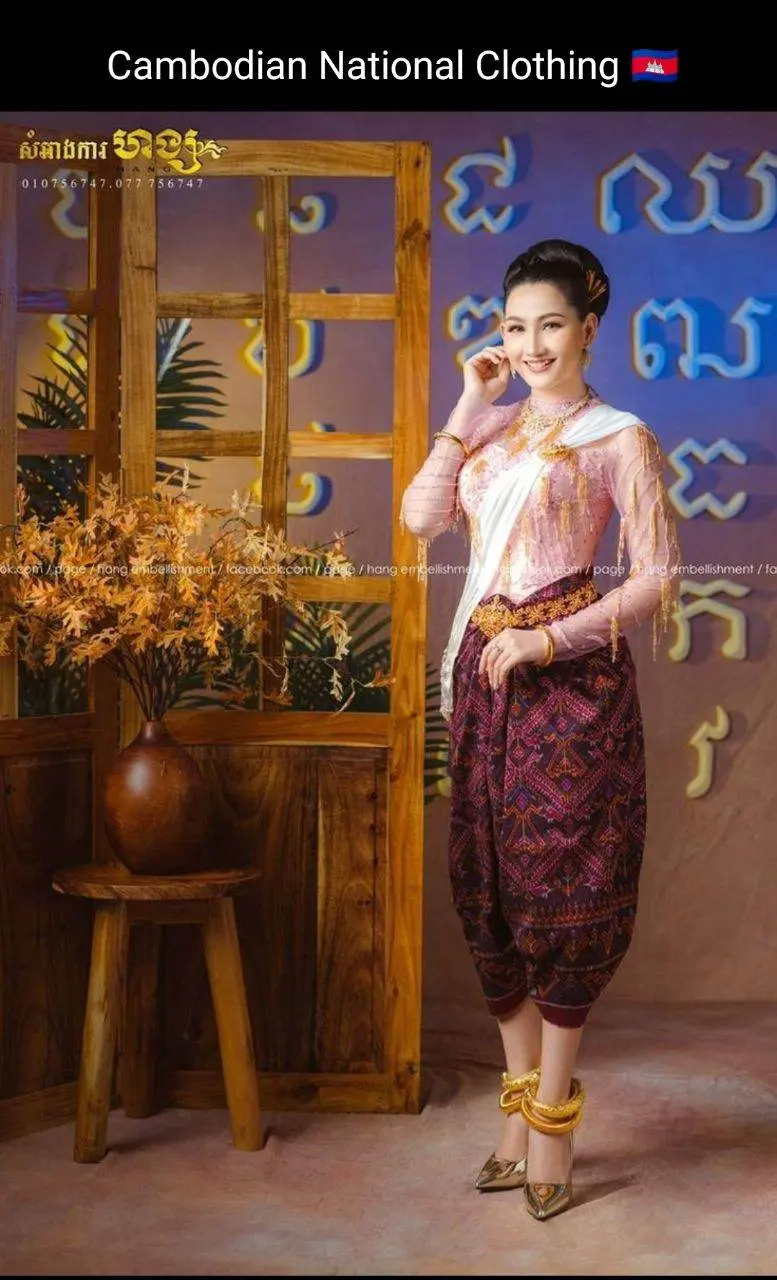 Cambodian National Clothing 🇰🇭ชุดประจําชาติ กัมพูชา:Cambodia wedding dress: ASEAN national costume
