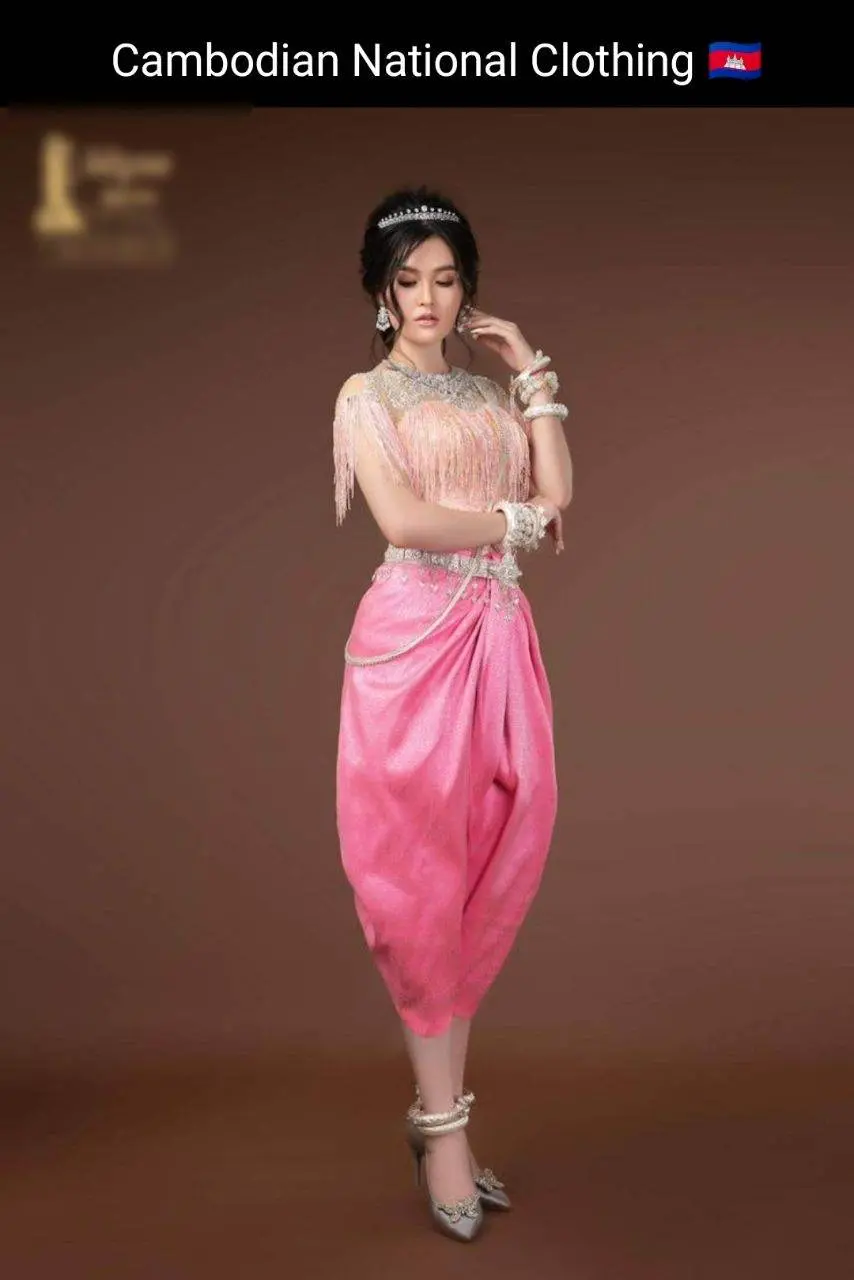 Cambodian National Clothing 🇰🇭ชุดประจําชาติ กัมพูชา:Cambodia wedding dress: ASEAN national costume
