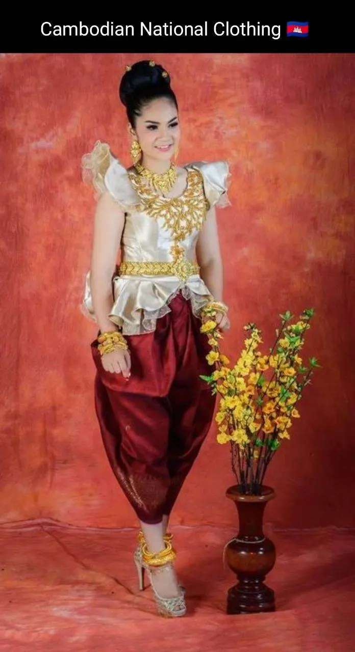 Cambodian National Clothing 🇰🇭ชุดประจําชาติ กัมพูชา:Cambodia wedding dress: ASEAN national costume