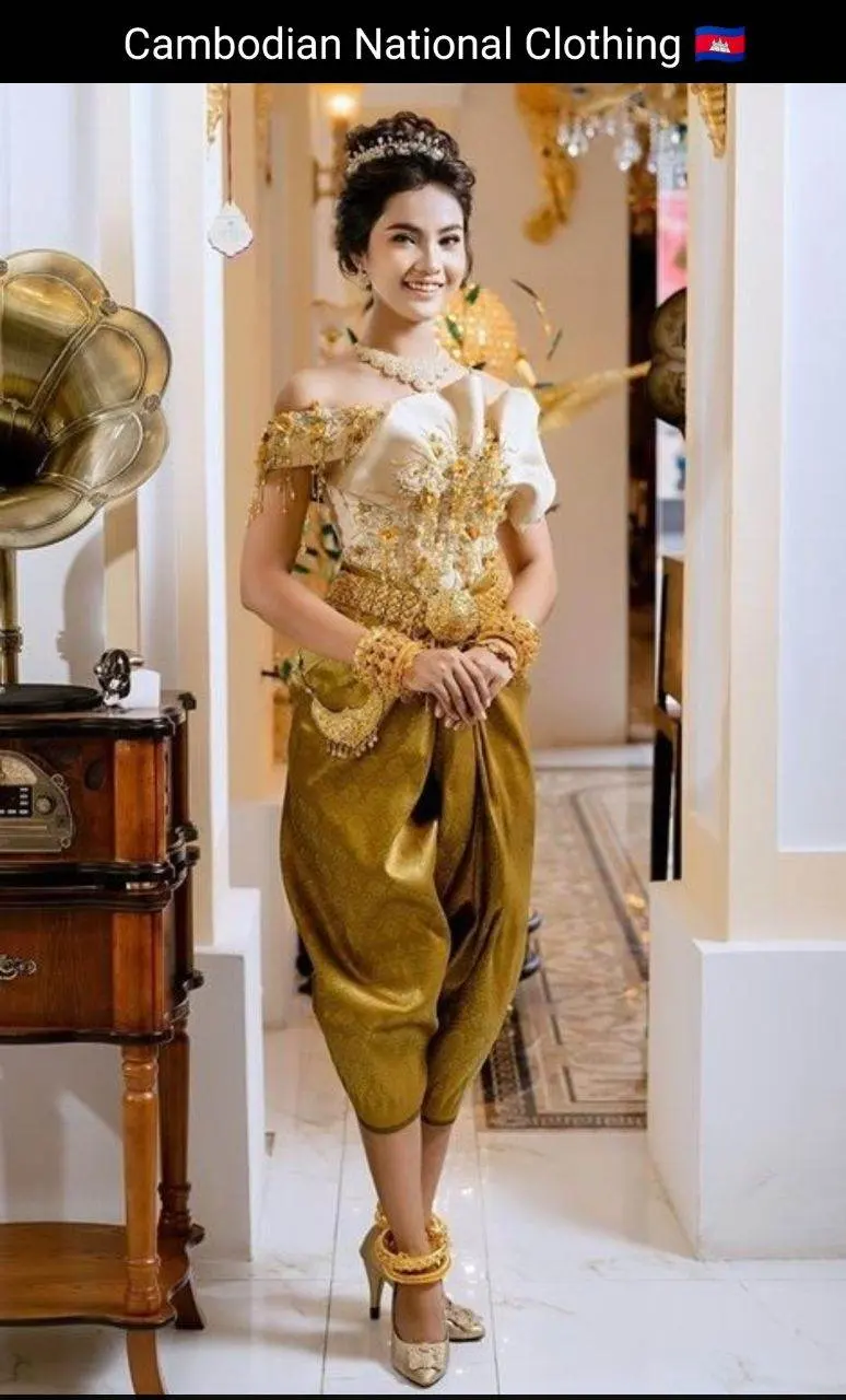 Cambodian National Clothing 🇰🇭ชุดประจําชาติ กัมพูชา:Cambodia wedding dress: ASEAN national costume