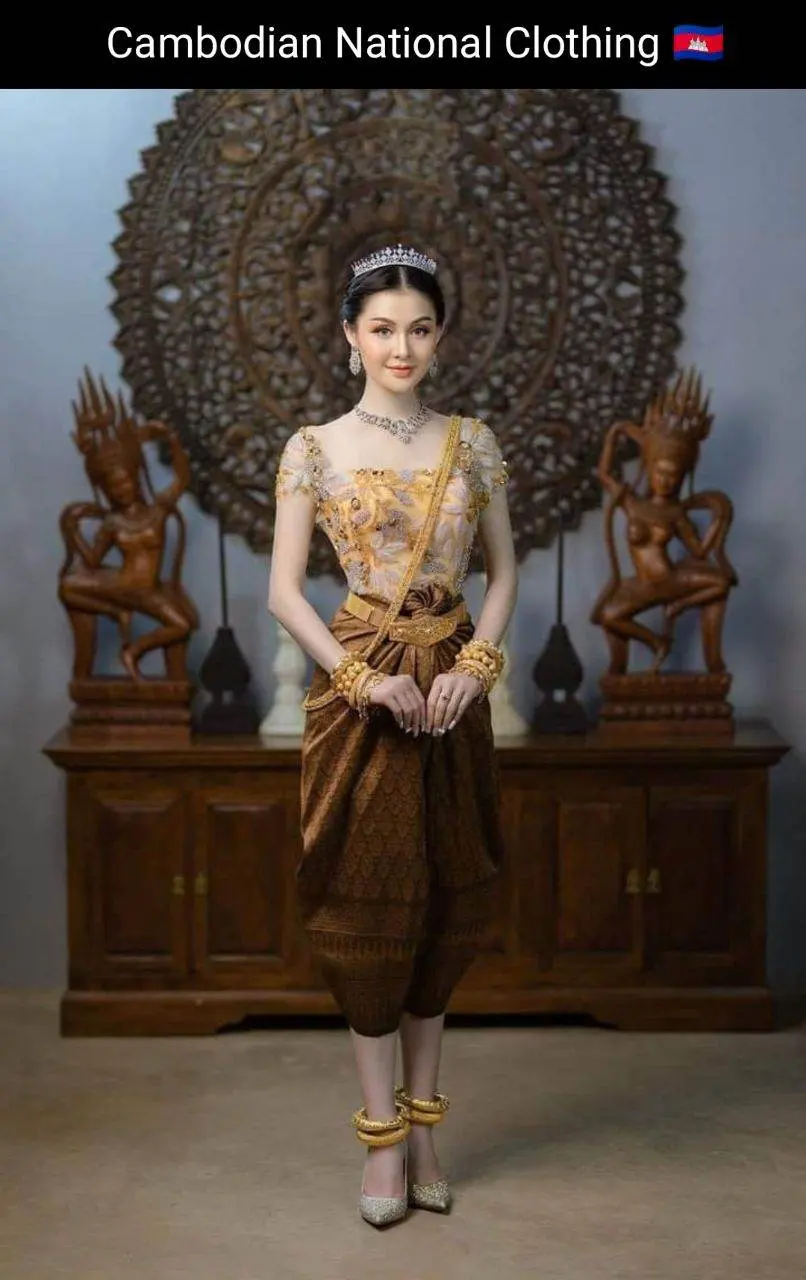 Cambodian National Clothing 🇰🇭ชุดประจําชาติ กัมพูชา:Cambodia wedding dress: ASEAN national costume