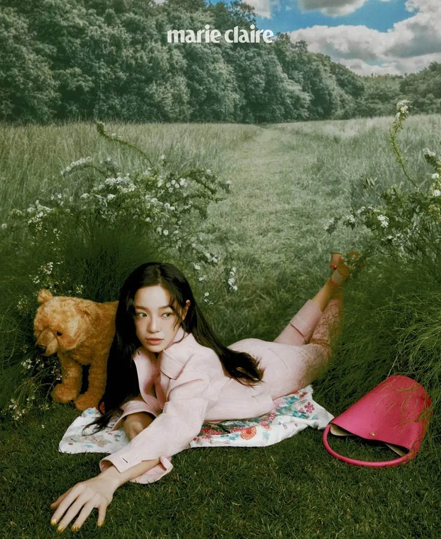 Kim Se jeong @ Marie Claire Korea March 2023 (30th Anniversary Issue)