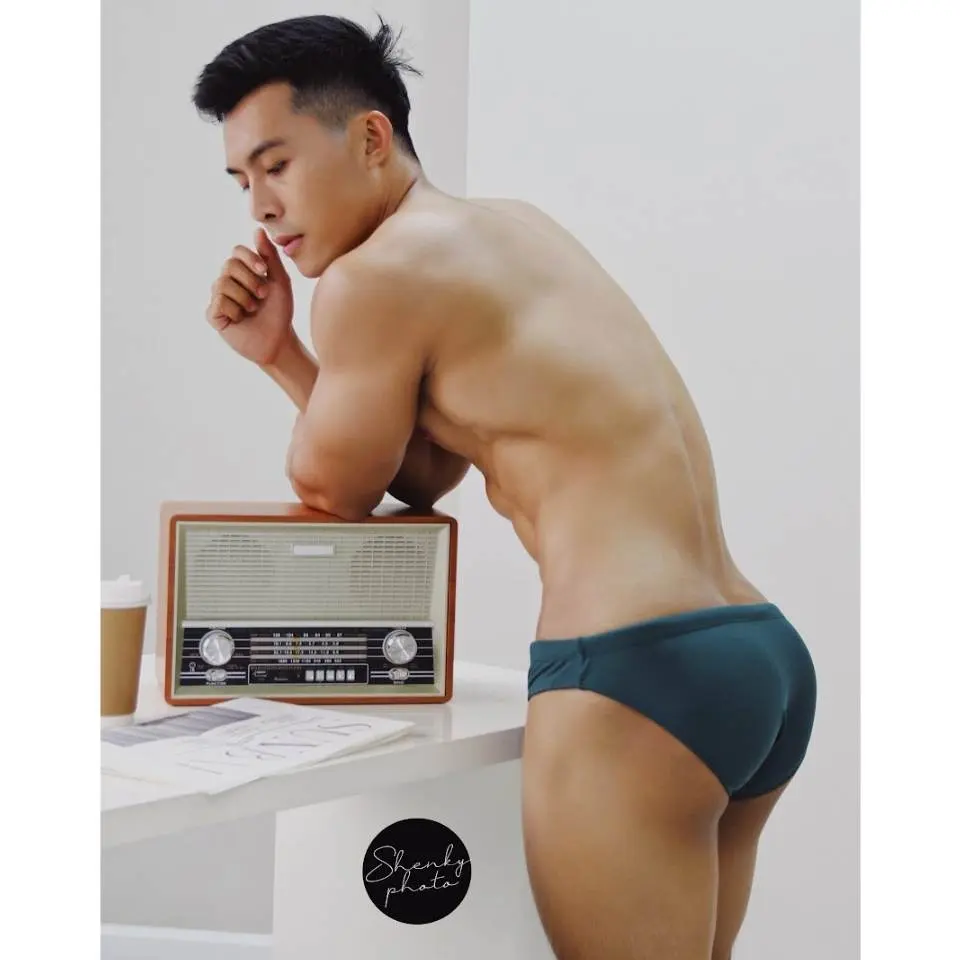 กระหน่ำลำตำเสียว