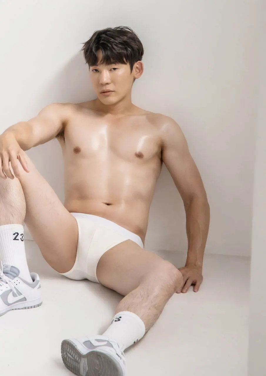 ส่องหนุ่ม 96