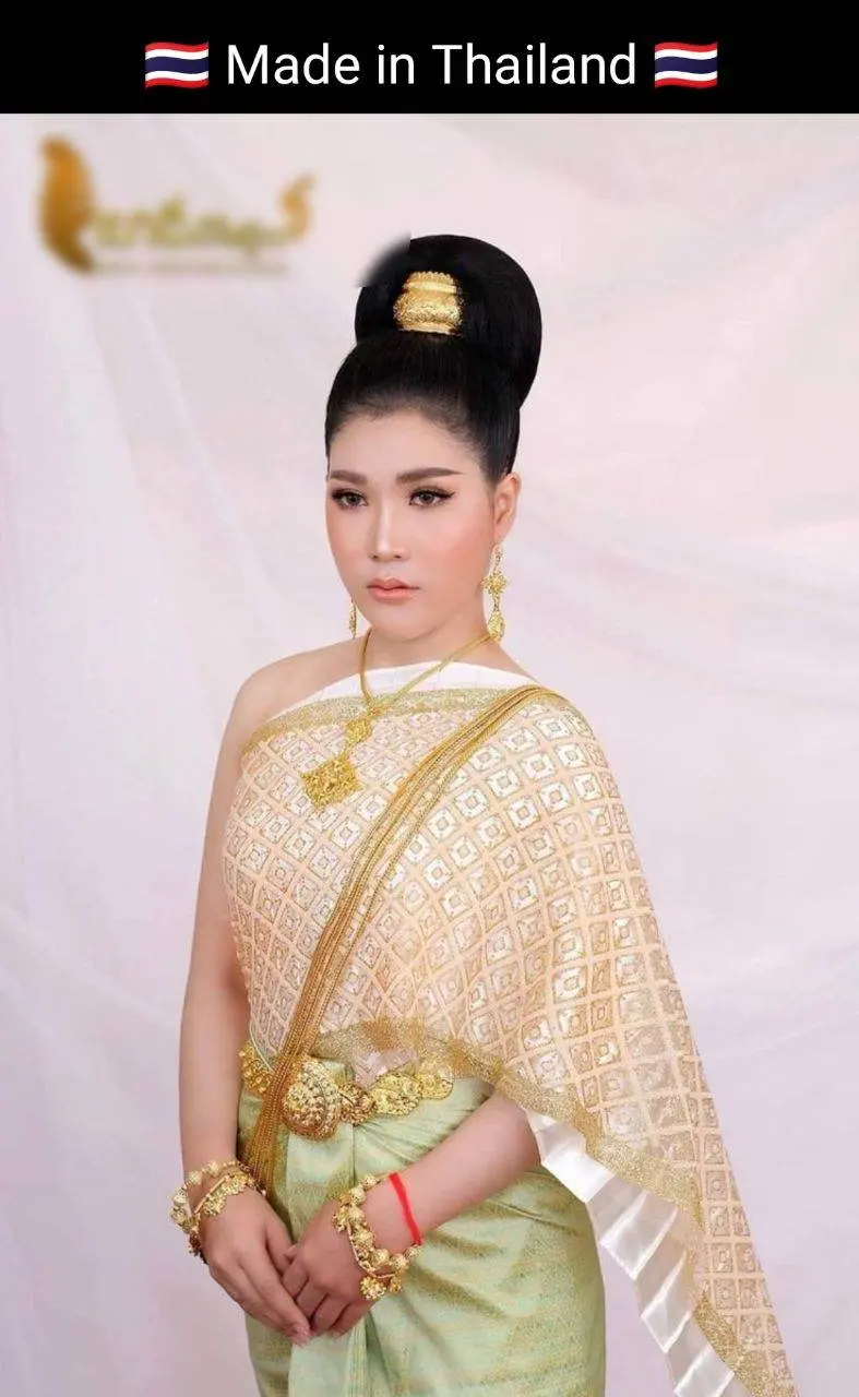 Cambodia wedding costume : ชุดไทยโดยนางแบบกัมพูชา: Khmer wedding dress. Cambodia history.Asean costume.