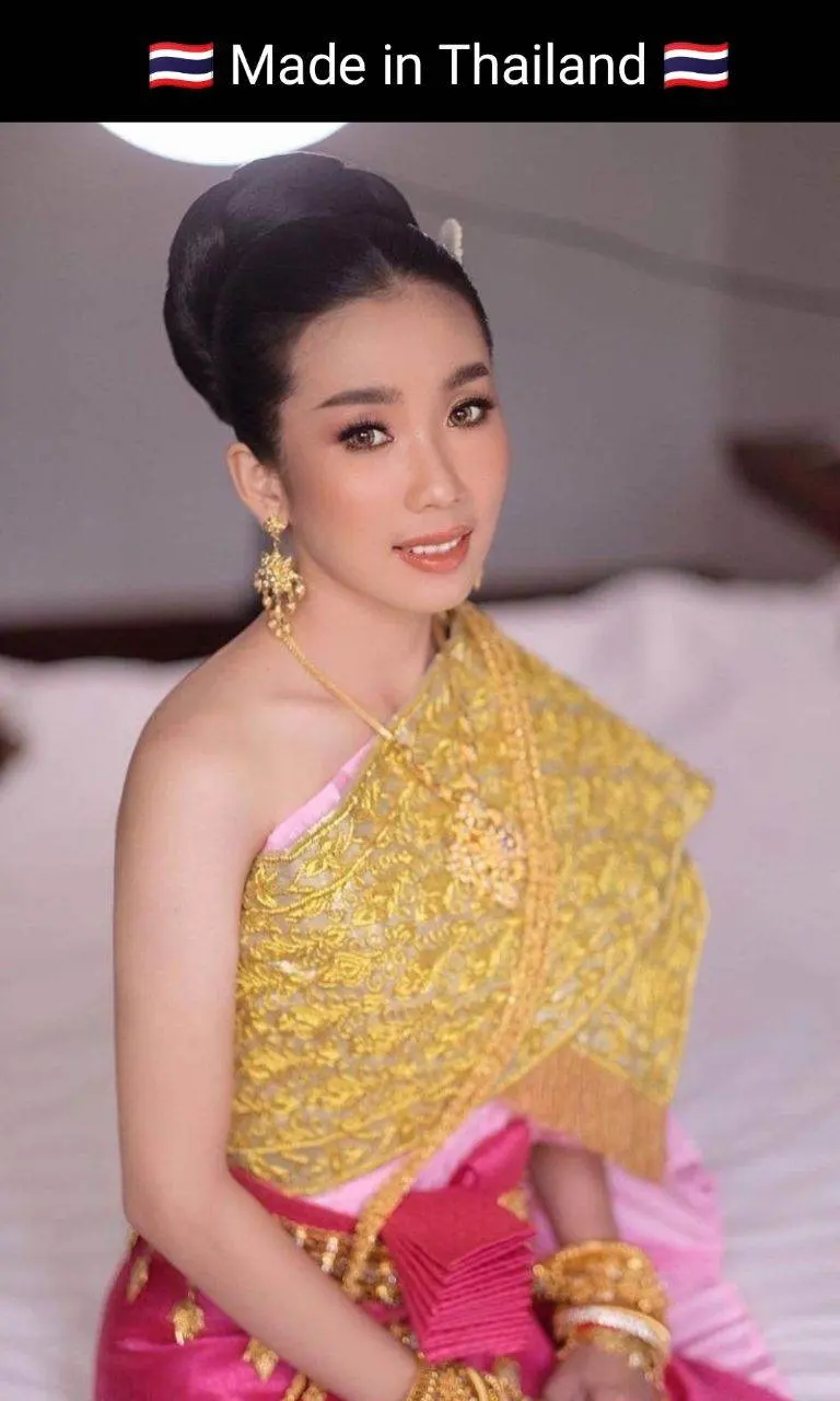 Cambodia wedding costume : ชุดไทยโดยนางแบบกัมพูชา: Khmer wedding dress. Cambodia history.Asean costume.