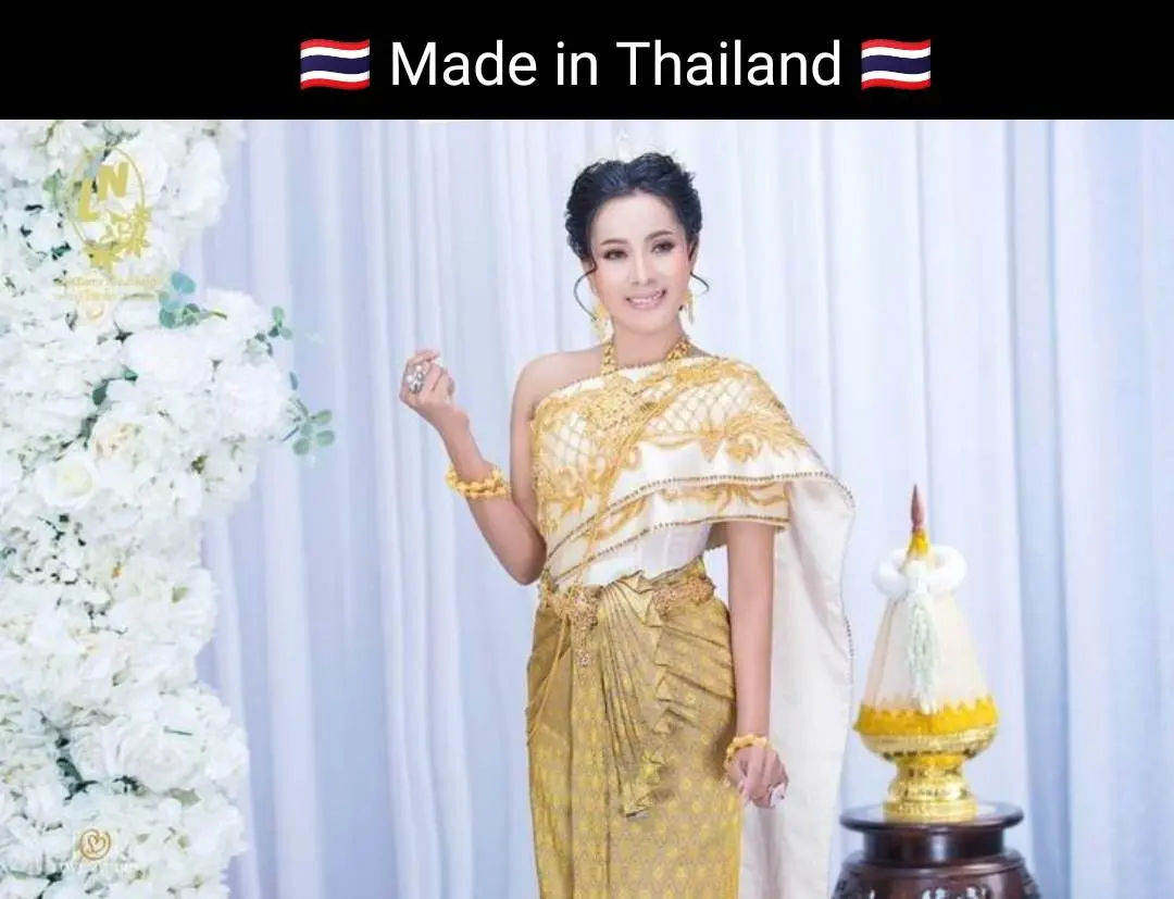 Cambodia wedding costume : ชุดไทยโดยนางแบบกัมพูชา: Khmer wedding dress. Cambodia history.Asean costume.