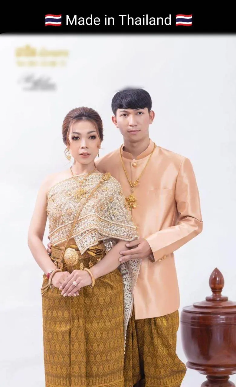 Cambodia wedding costume : ชุดไทยโดยนางแบบกัมพูชา: Khmer wedding dress. Cambodia history.Asean costume.