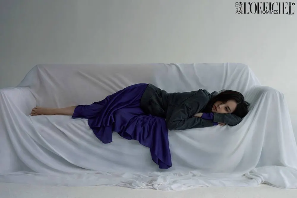 Gulinazha @ L&rsquo;Officiel Hommes China April 2023