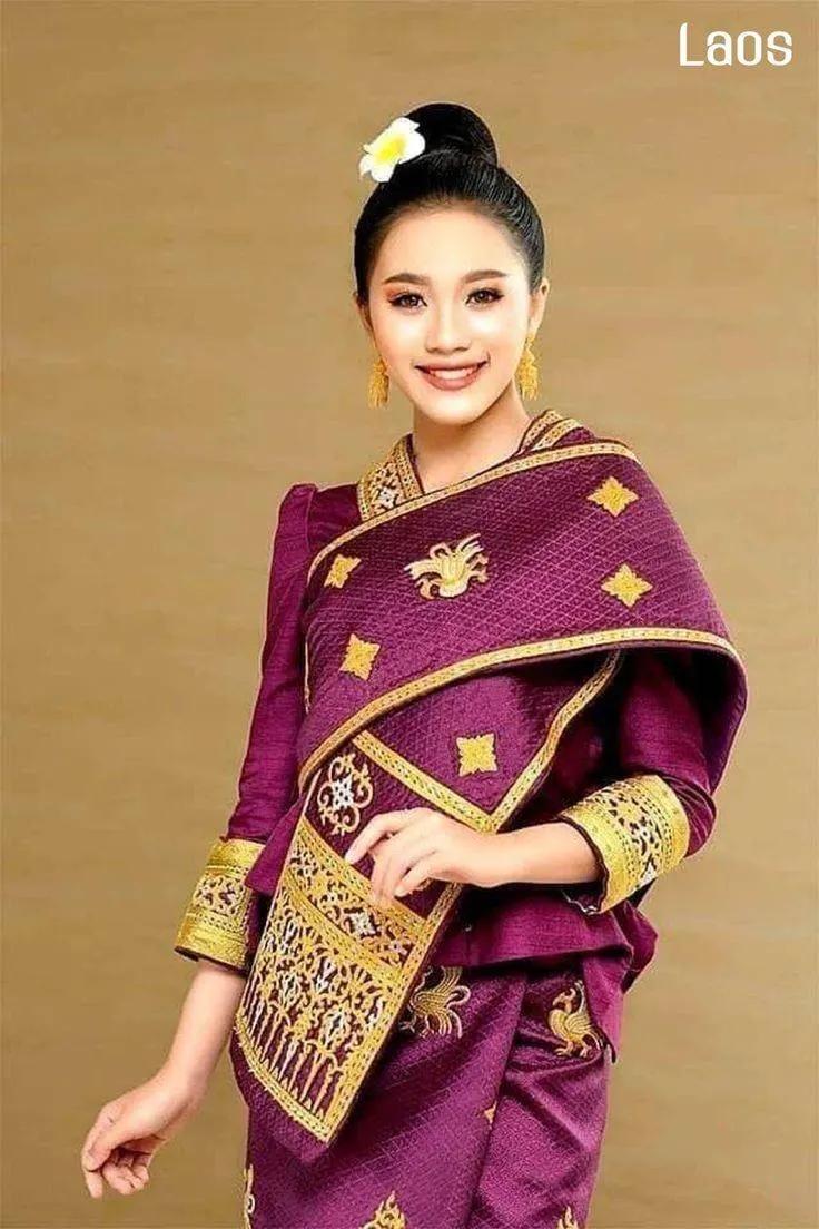 Laos national clothing. ชุดประจำชาติ สปป.ลาว