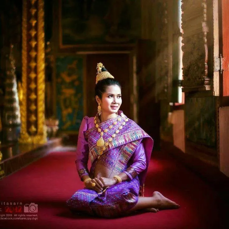 Laos national clothing. ชุดประจำชาติ สปป.ลาว