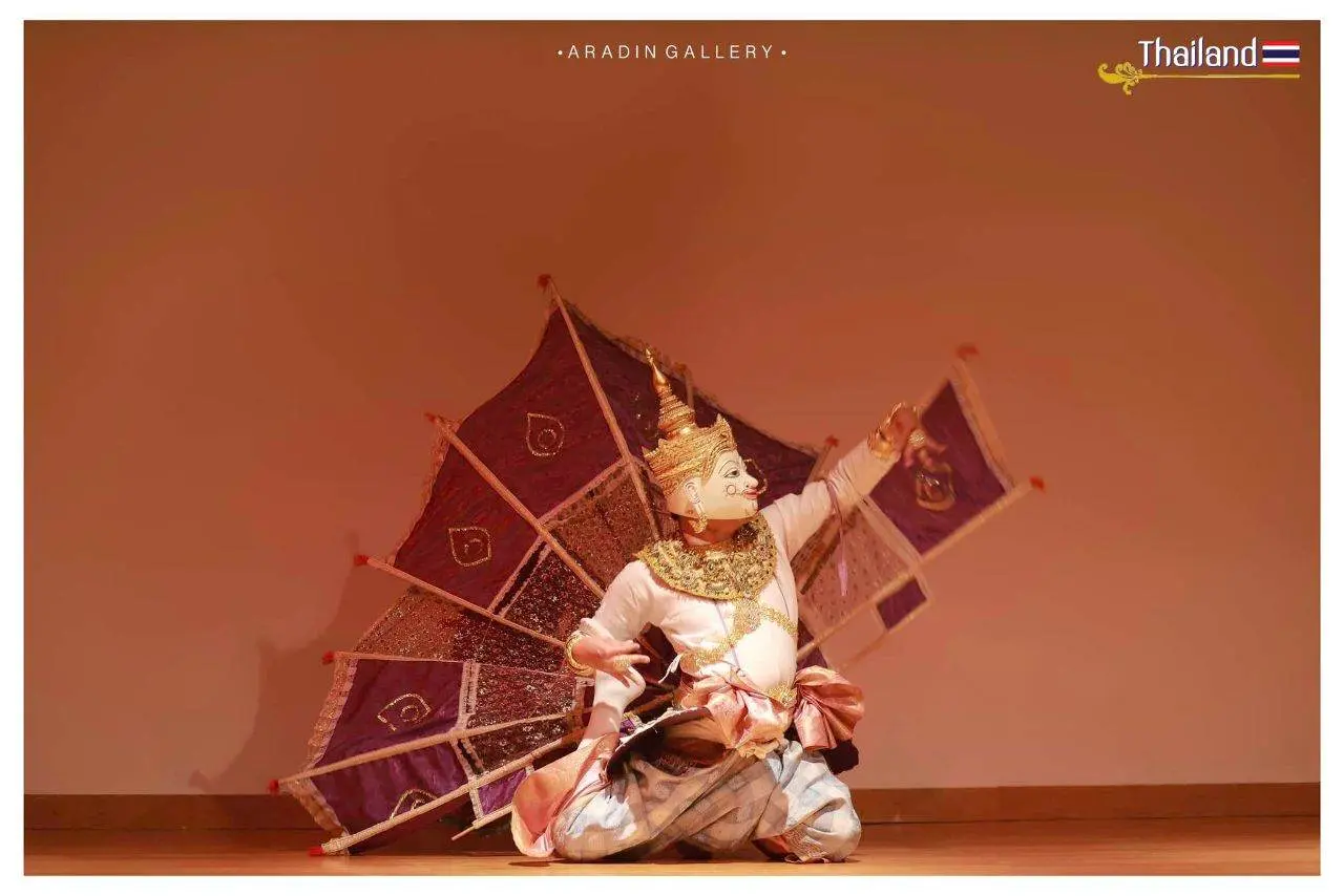 🇹🇭 THAILAND | Gingala Lanna Bird Dance