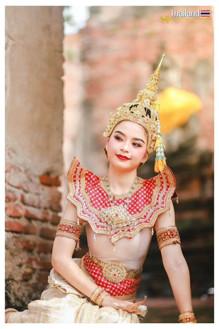 🇹🇭 THAILAND | &ldquo;Lakorn Chatri&rdquo; Thai Dance