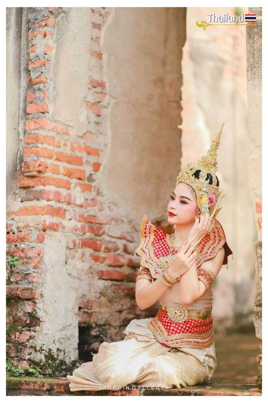 🇹🇭 THAILAND | &ldquo;Lakorn Chatri&rdquo; Thai Dance