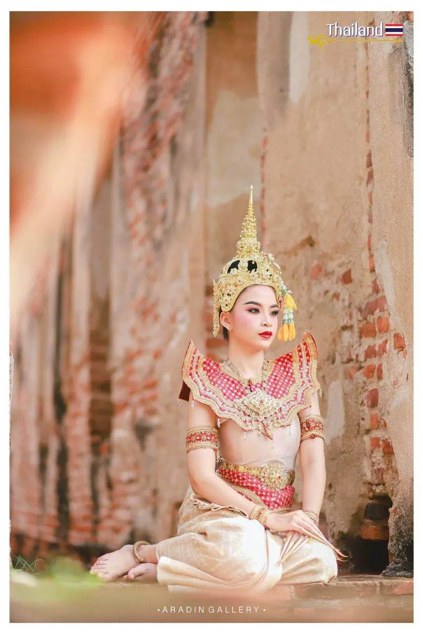 🇹🇭 THAILAND | &ldquo;Lakorn Chatri&rdquo; Thai Dance