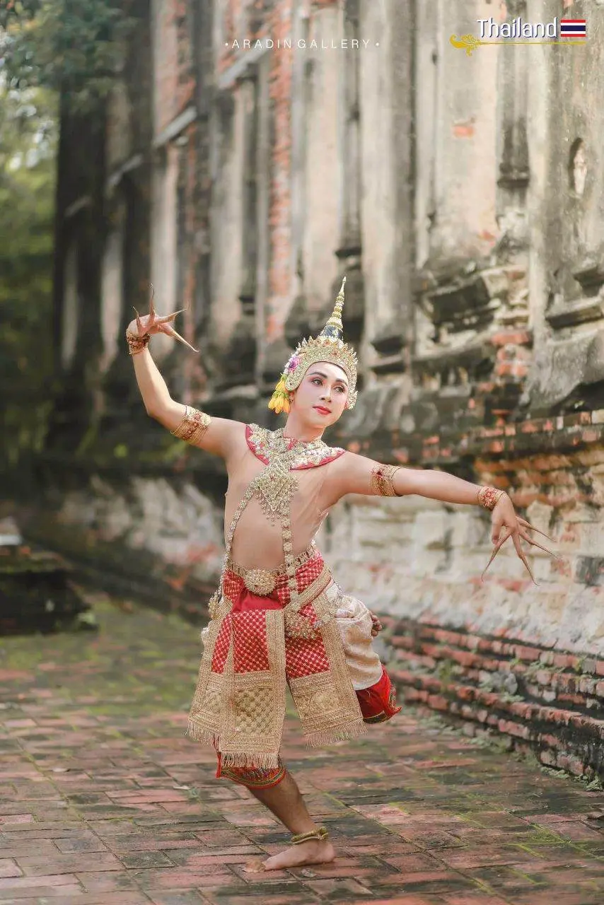 🇹🇭 THAILAND | &ldquo;Lakorn Chatri&rdquo; Thai Dance