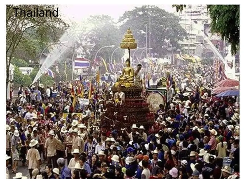 Thailand 🇹🇭:Songkran Festival in Chiang Mai,old photos.Songkran history.