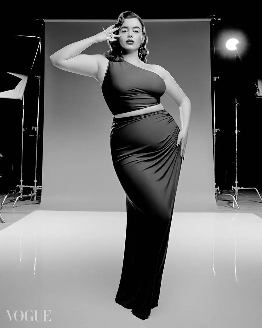 Barbie Ferreira @ VOGUE Brazil April 2023