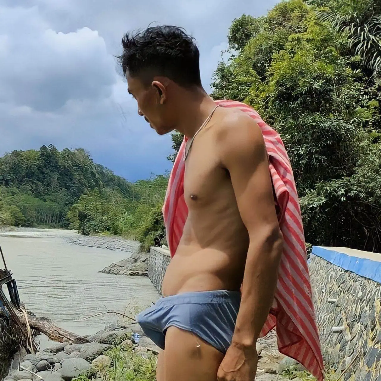 สายน้ำ..ลูกผู้ชาย