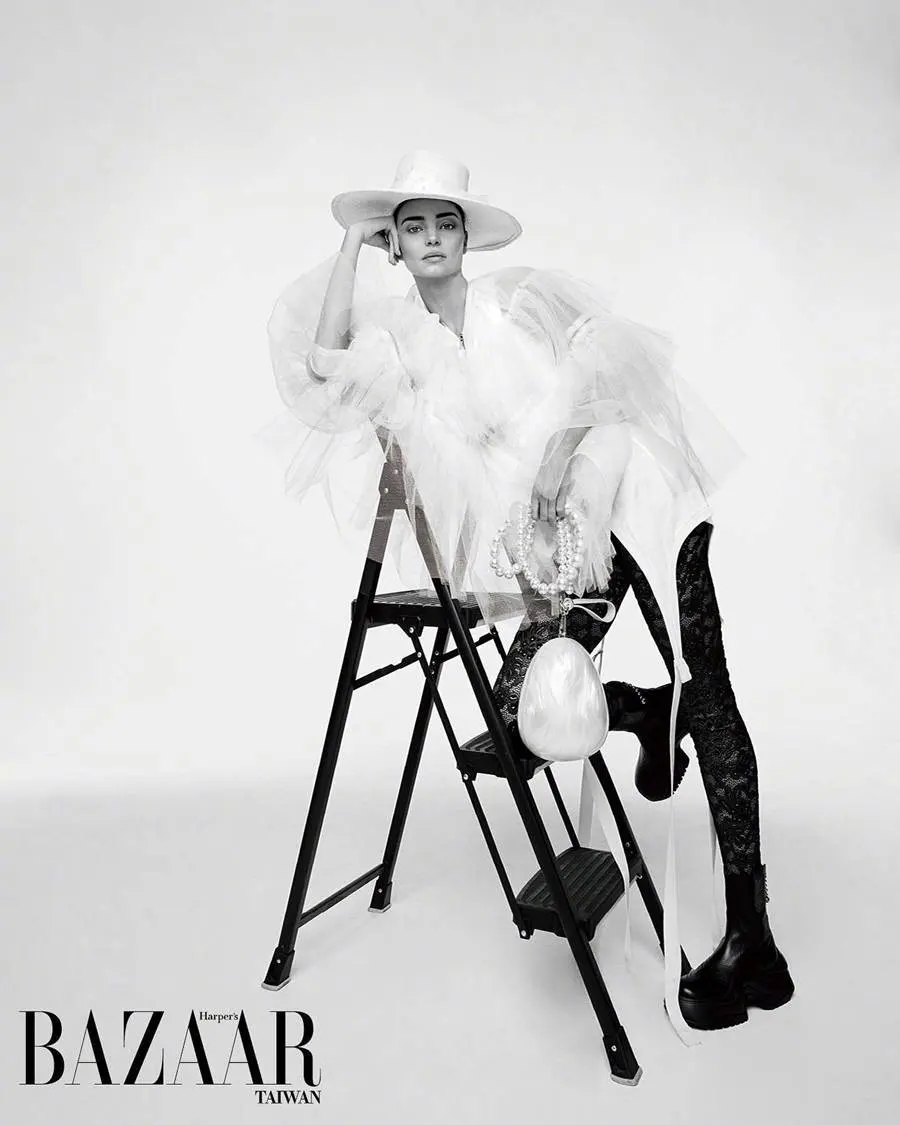 Miranda Kerr @ Harper's BAZAAR Taiwan April 2023