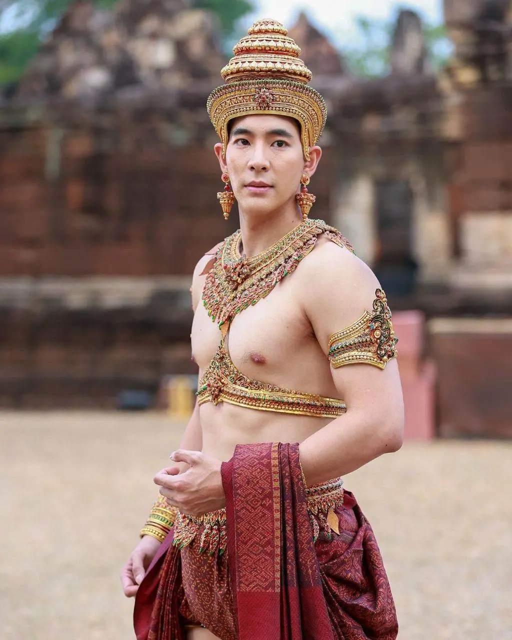 ผู้ชายหน้าร้อน