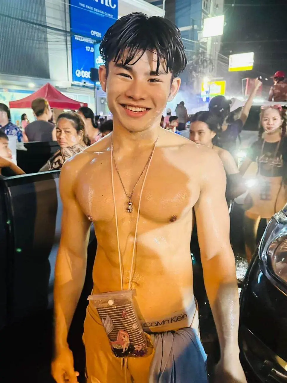สิ่งที่ทำให้อยากเล่นน้ำสงกรานต์