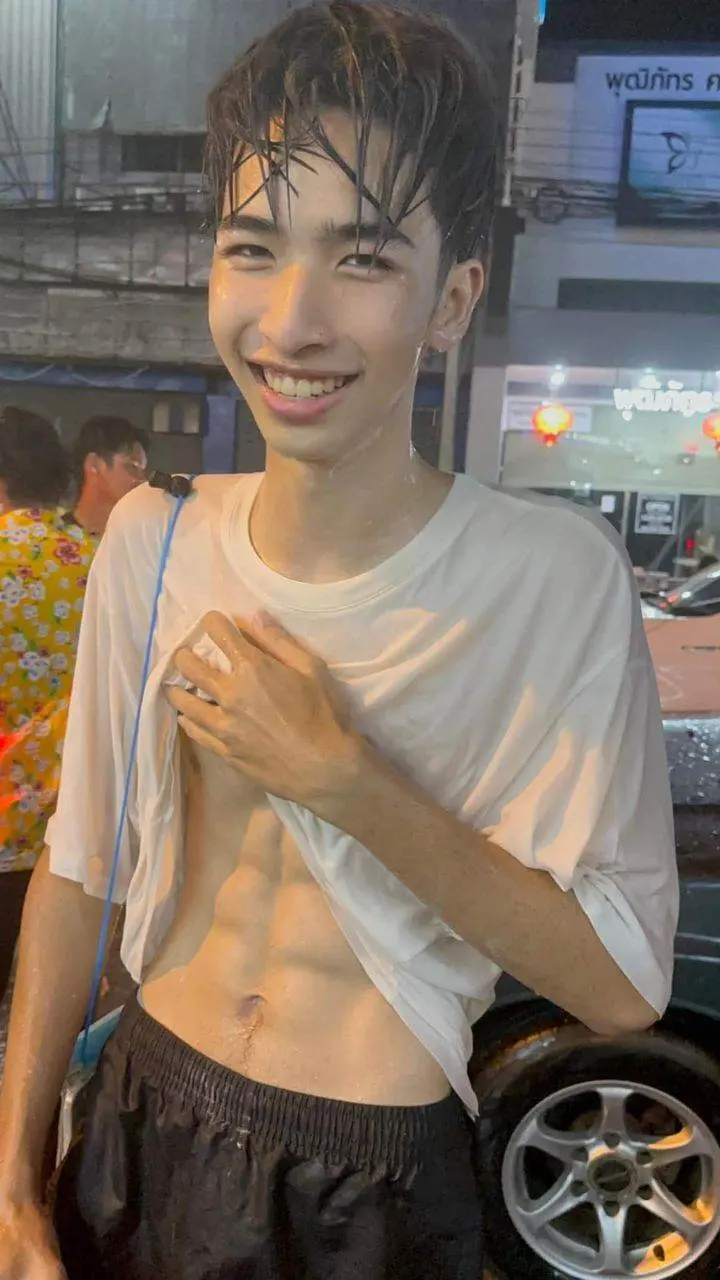สิ่งที่ทำให้อยากเล่นน้ำสงกรานต์