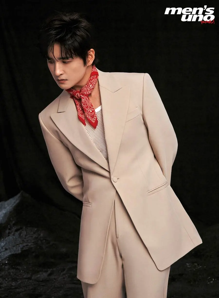 Zhang Yuan @ Men&rsquo;s Uno Young! China April 2023
