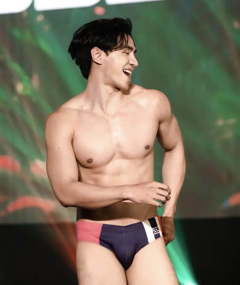 ผู้ชายให้ท่า [1]
