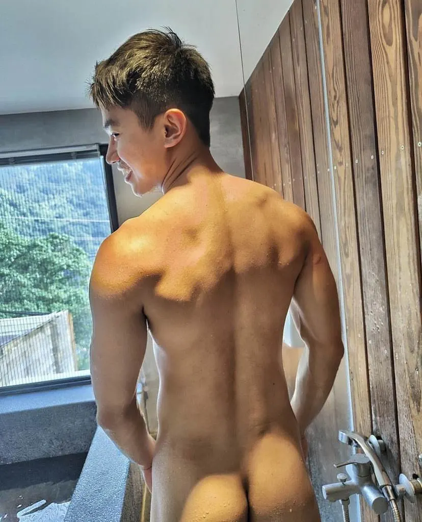 ผู้ชายให้ท่า [1]