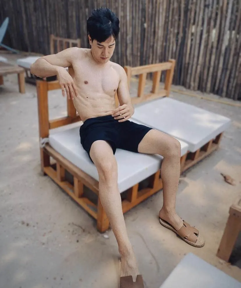 ผู้ชายให้ท่า [1]