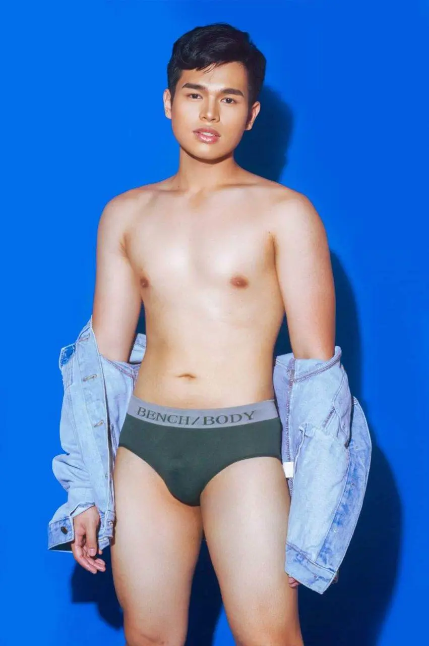 มากกว่ารัก