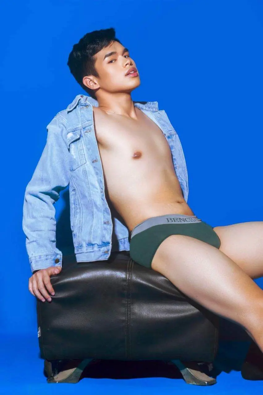 มากกว่ารัก