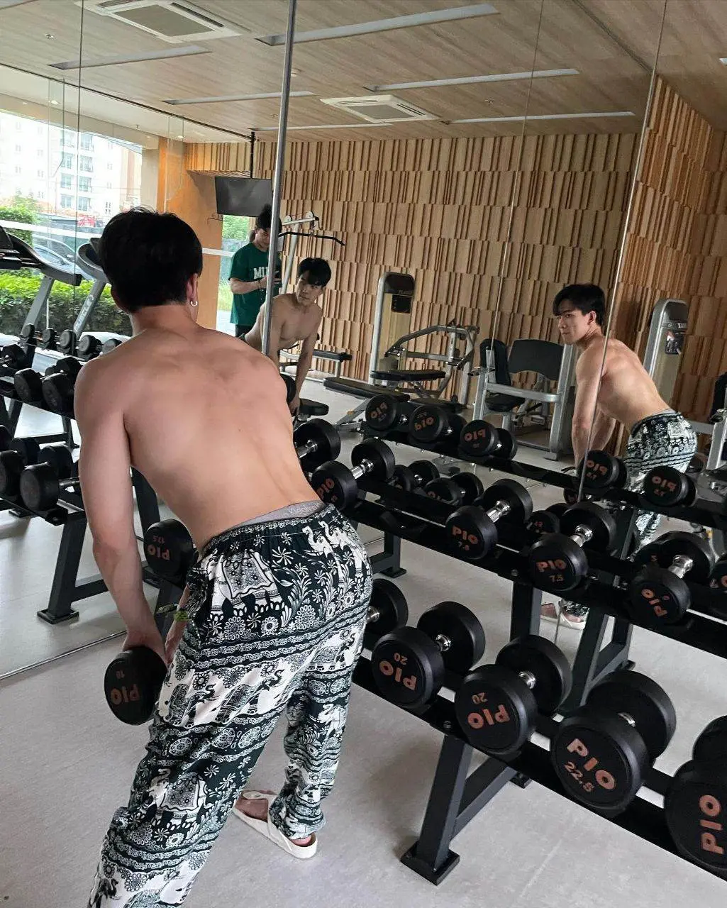 สามีพรีเมี่ยม